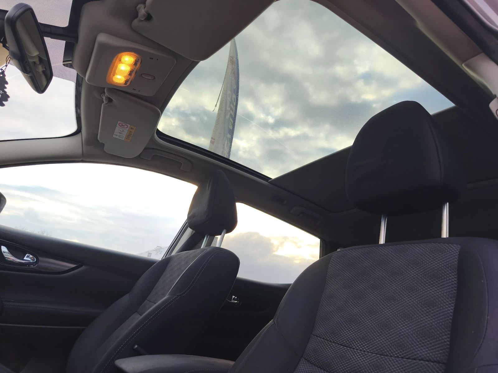 Nissan Qashqai Panorama , снимка 15 - Автомобили и джипове - 53978046