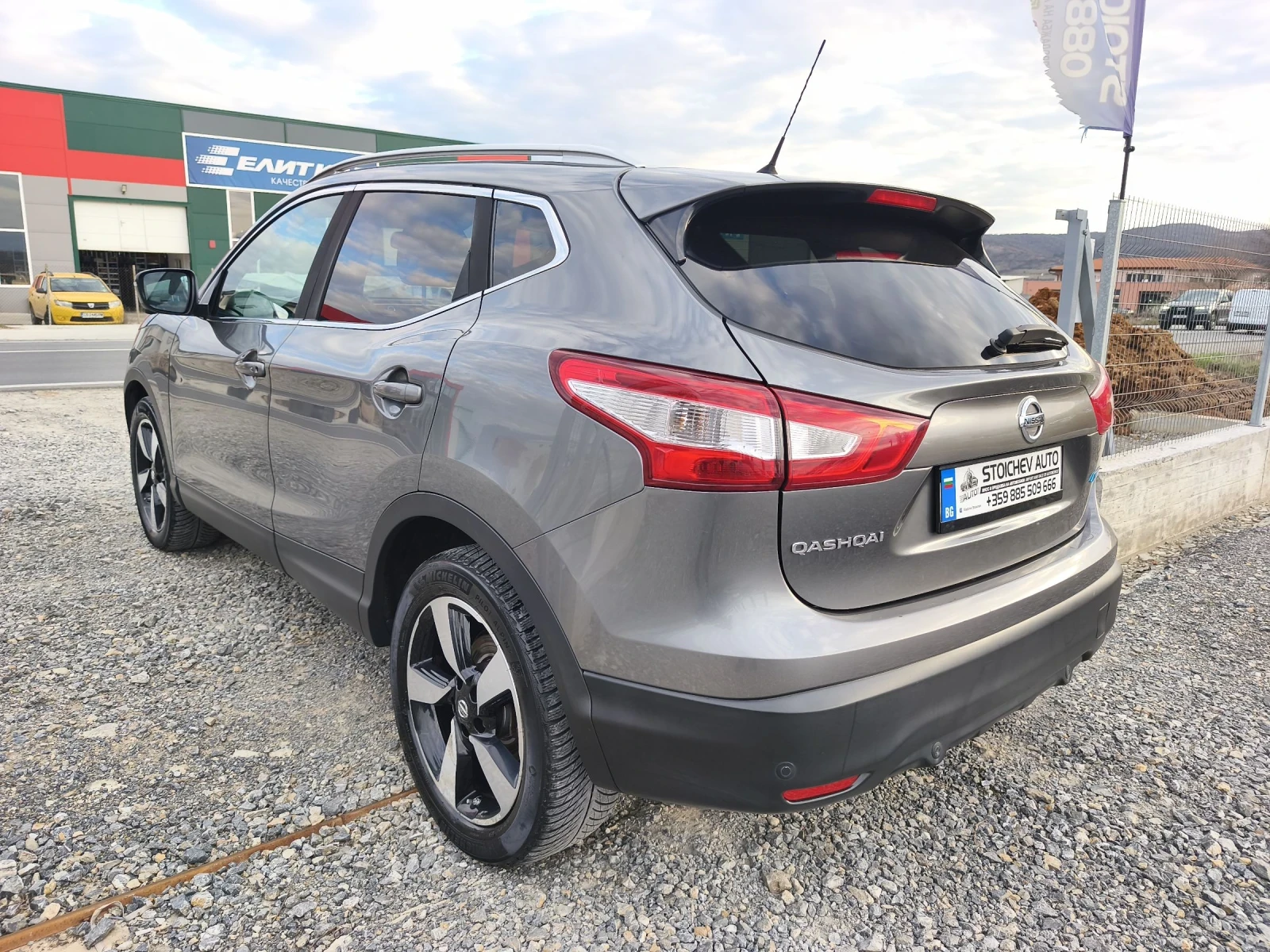 Nissan Qashqai Panorama , снимка 6 - Автомобили и джипове - 53978046