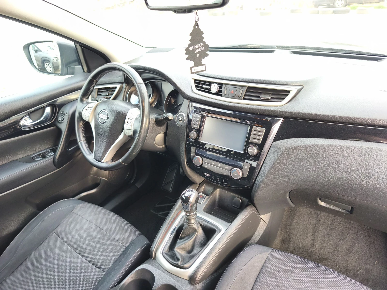 Nissan Qashqai Panorama , снимка 14 - Автомобили и джипове - 53978046