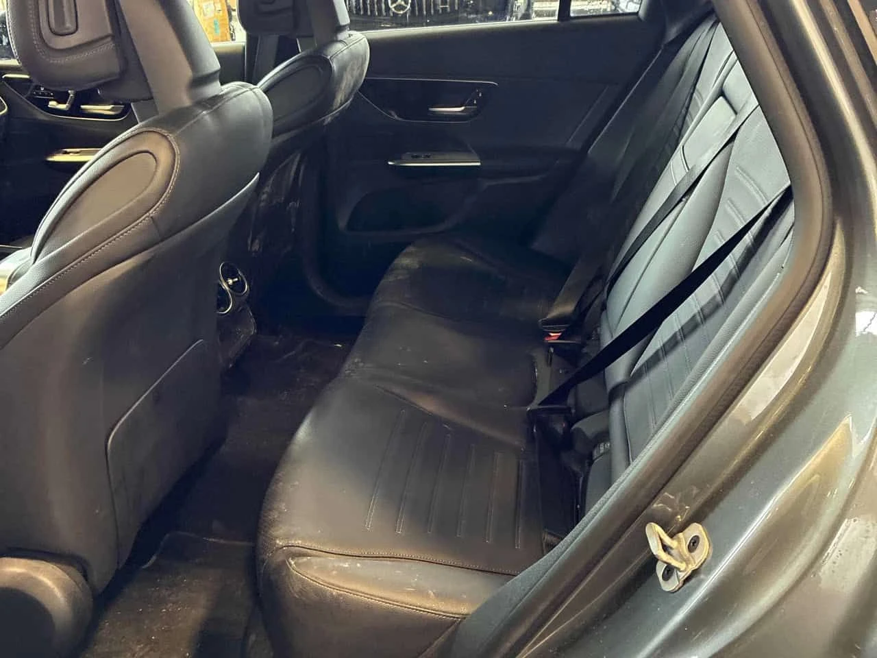 Mercedes-Benz GLC 300 4MATIC* DISTRONIC* PANO* 360КАМЕРИ* , снимка 17 - Автомобили и джипове - 54162114