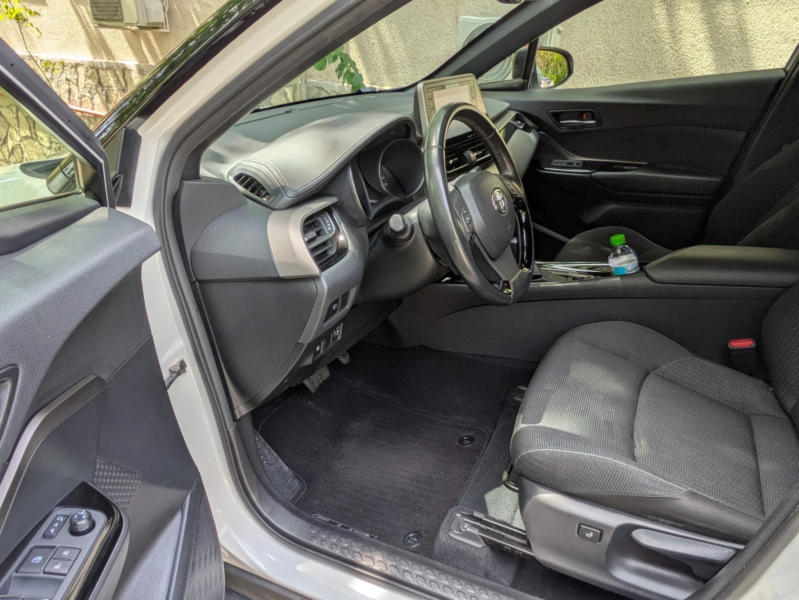 Toyota C-HR Xle, снимка 7 - Автомобили и джипове - 54417669