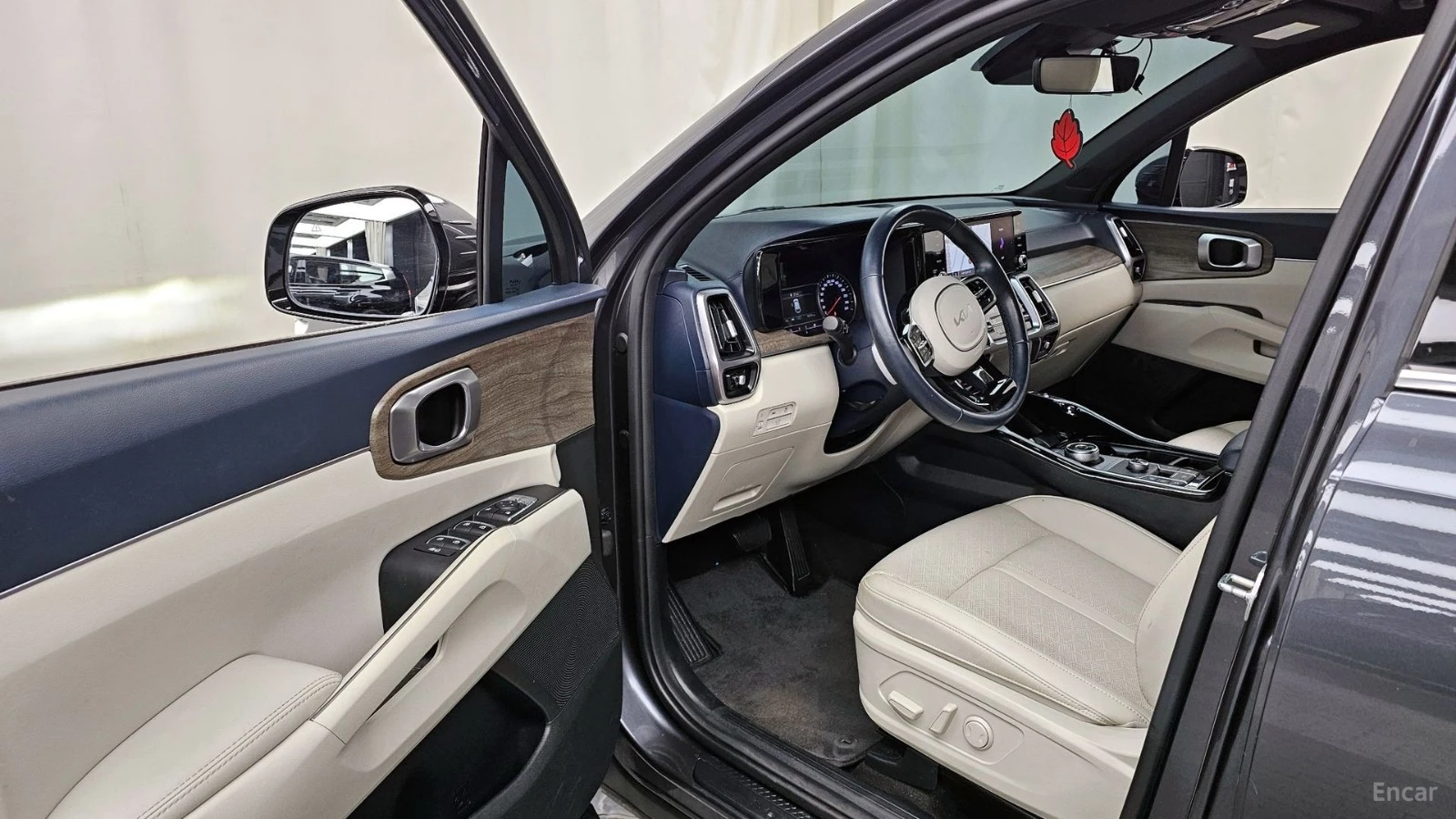 Kia Sorento PRESTIGE* HYBRID* 4x4* LANE* DISTRONIC* ����� | Mobile.bg � ����������� 6