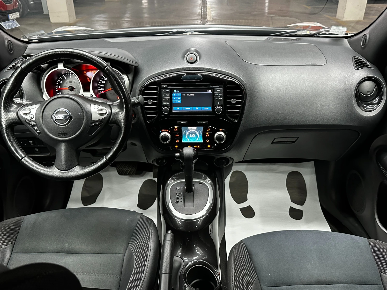 Nissan Juke 1.6i 117 к.с., снимка 14 - Автомобили и джипове - 55582638
