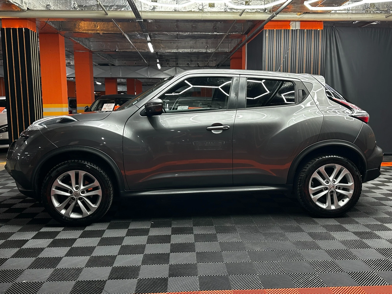 Nissan Juke 1.6i 117 к.с., снимка 3 - Автомобили и джипове - 55582638
