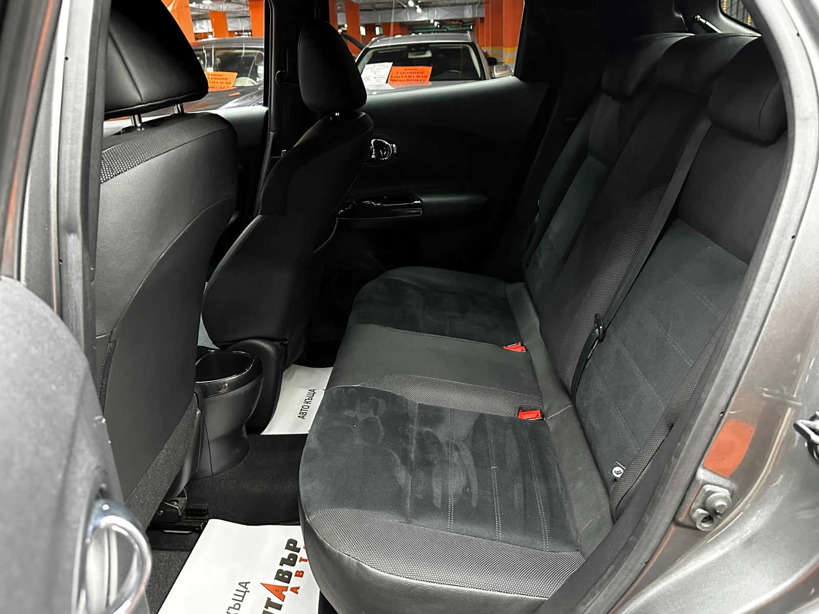 Nissan Juke 1.6i 117 к.с., снимка 13 - Автомобили и джипове - 55582638