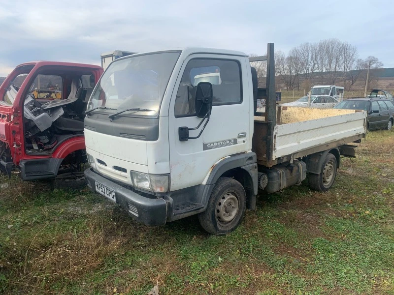 Nissan Kabstar 3 броя 2.7 и 3.0, снимка 1 - Камиони - 40206157