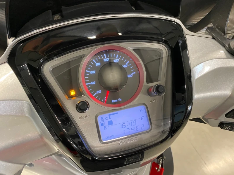 Kymco People 125 GTI, снимка 9 - Мотоциклети и мототехника - 51257057