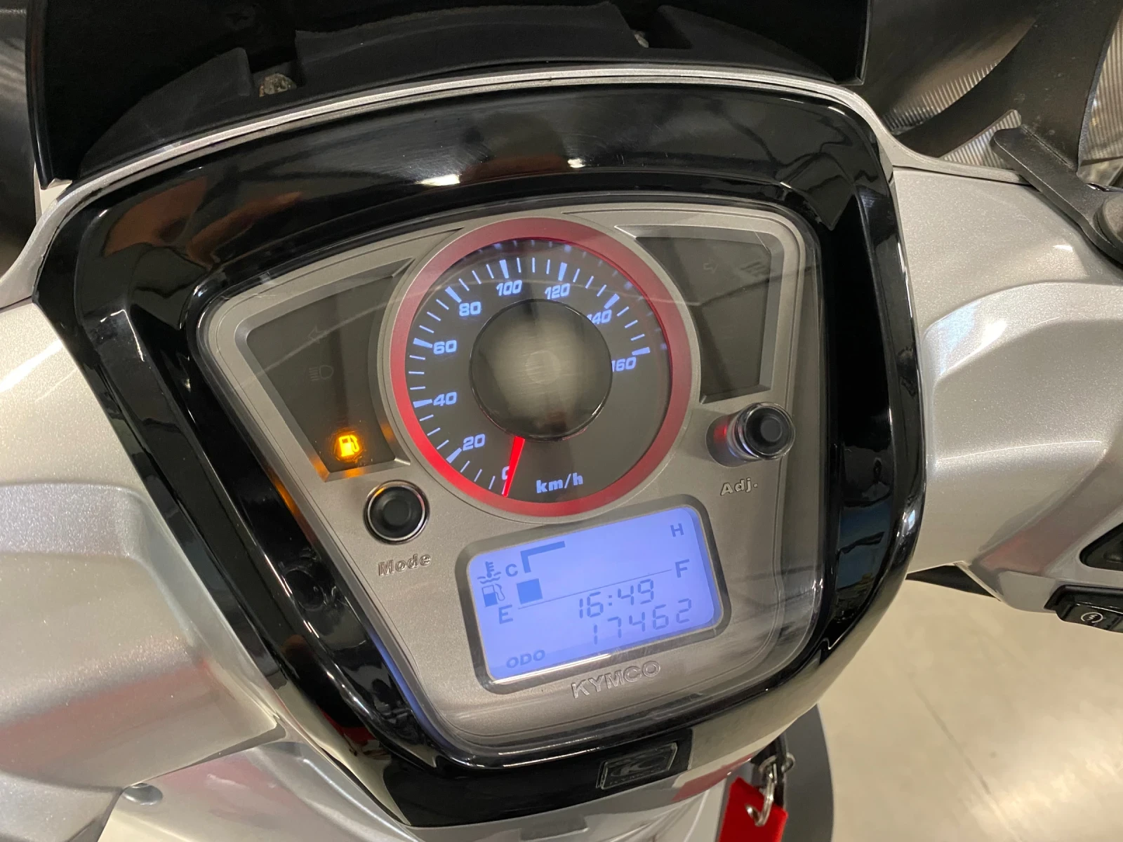 Kymco People 125 GTI - изображение 9