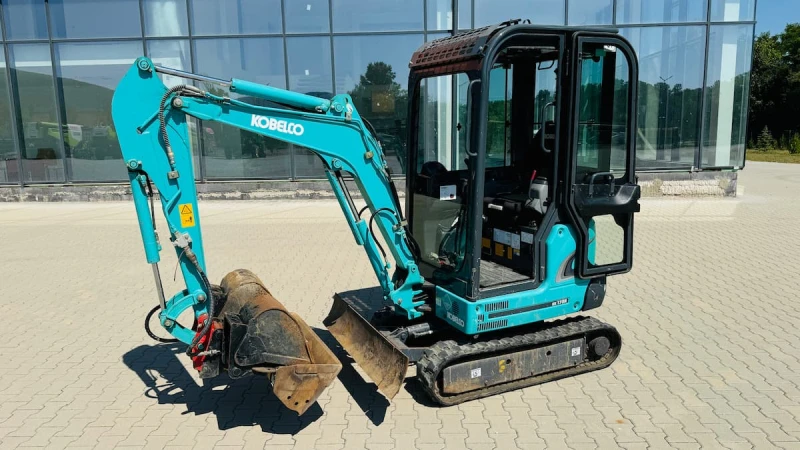Багер Kobelco SK 17 SR, снимка 2 - Индустриална техника - 51039398