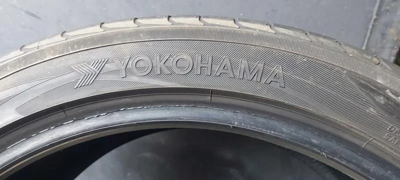 Гуми Летни 295/35R21, снимка 5 - Гуми и джанти - 33729579