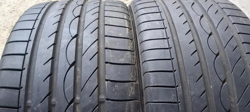 Гуми Летни 295/35R21, снимка 3 - Гуми и джанти - 33729579