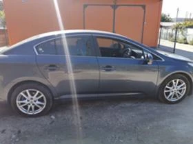 Toyota Avensis 2,0 d4d НА ЧАСТИ , снимка 2