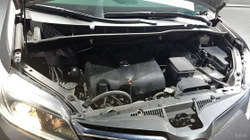 Toyota Sienna 3.5 AWD/KEYLESS/LANE ASSIST/NAVI/KAMEPA, снимка 6