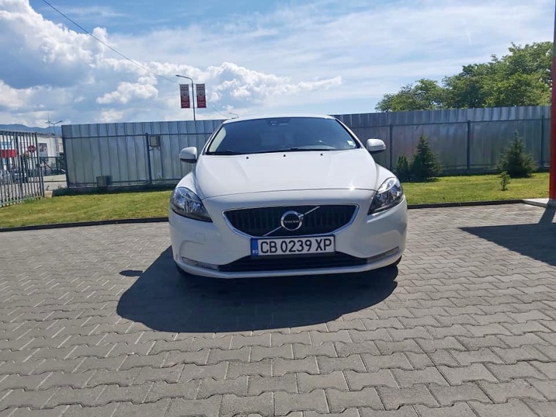 Volvo V40, снимка 1 - Автомобили и джипове - 46795398