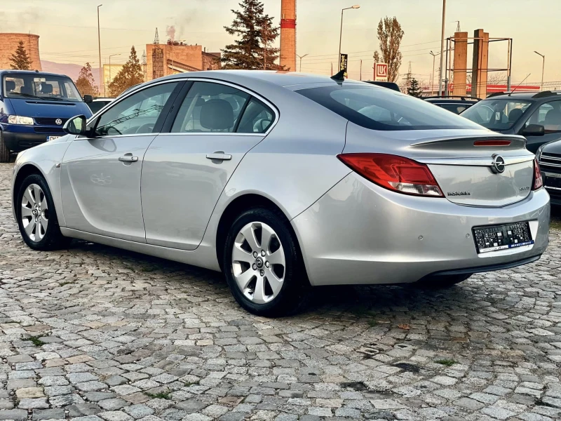 Opel Insignia 1.4 6-скорости, снимка 3 - Автомобили и джипове - 48014653