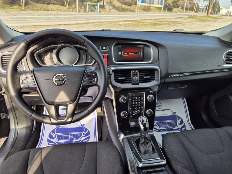 Volvo V40 Cross Country 2.0d Автомат, снимка 14 - Автомобили и джипове - 48799457