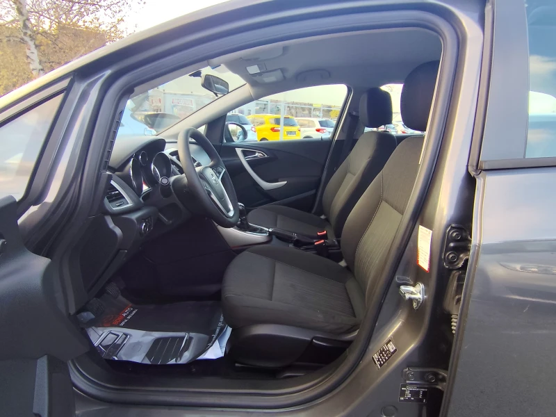 Opel Astra 1.7CDTi* KLIMA* EURO5A* , снимка 7 - Автомобили и джипове - 52379462