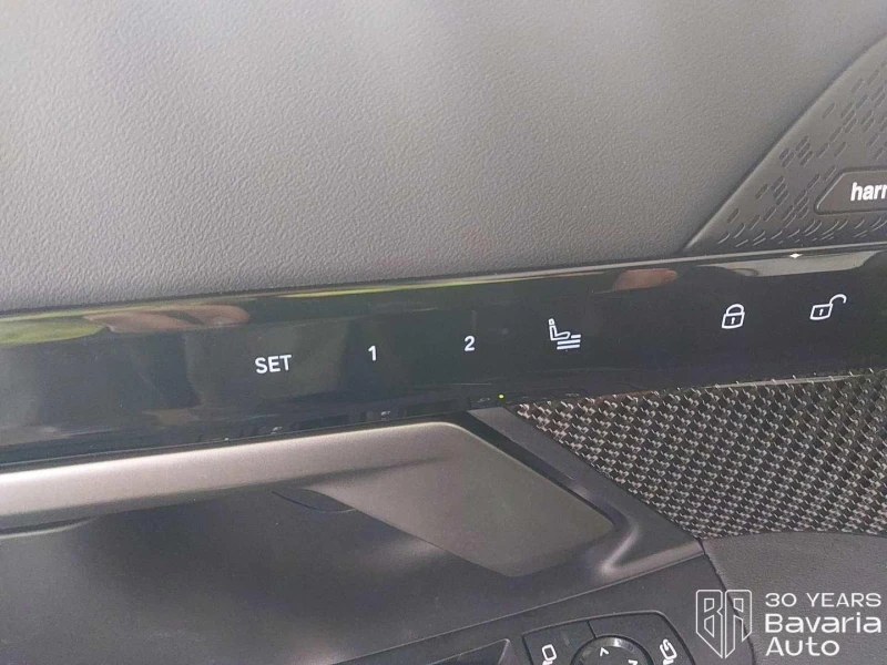 BMW 520 d xDrive Touring M Sport Paket Steptronic, снимка 12 - Автомобили и джипове - 52664409