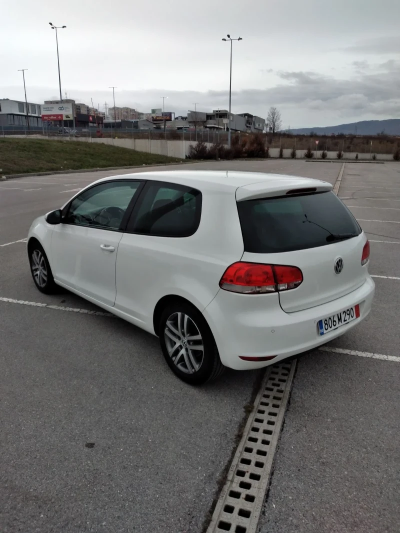 VW Golf 1.6 бензин 102к.с., снимка 10 - Автомобили и джипове - 52989574