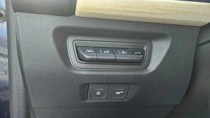 Renault Zoe  RIVIERA 52 kWh   CCS   BOSE   , снимка 10 - Автомобили и джипове - 53402052