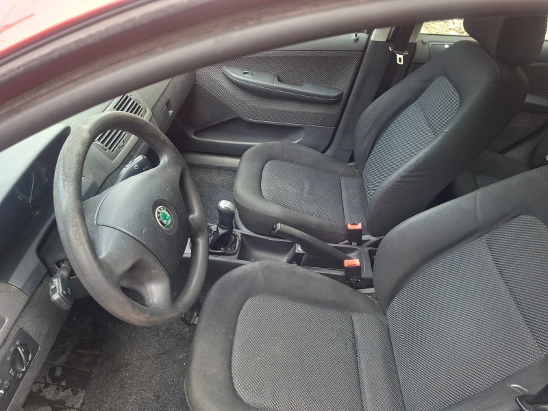 Skoda Fabia 1.4 16v 75к.с., снимка 10 - Автомобили и джипове - 53582783