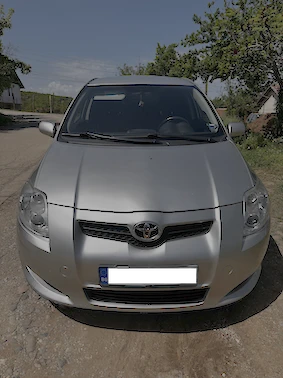 Toyota Auris  - изображение 2