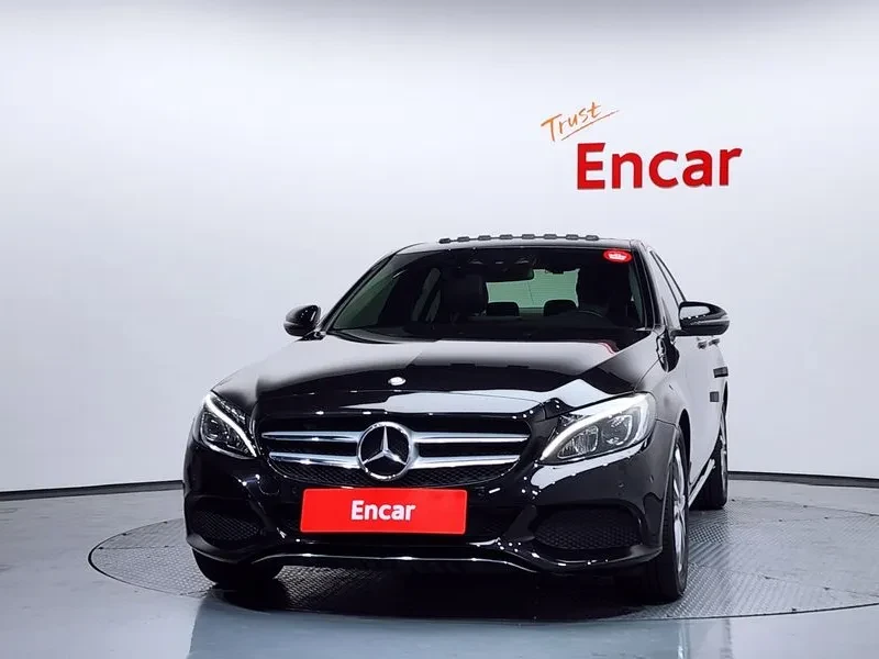 Mercedes-Benz C 200 Avantgarde, снимка 3 - Автомобили и джипове - 55015398