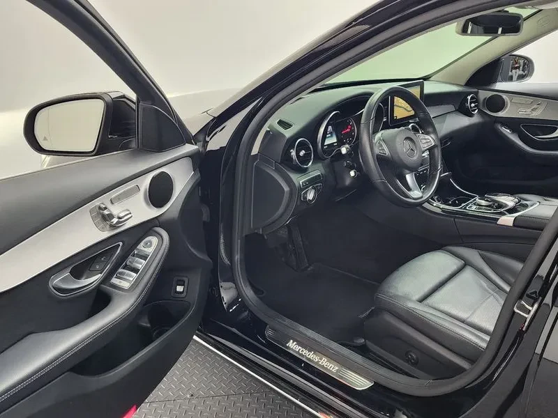 Mercedes-Benz C 200 Avantgarde, снимка 10 - Автомобили и джипове - 55015398