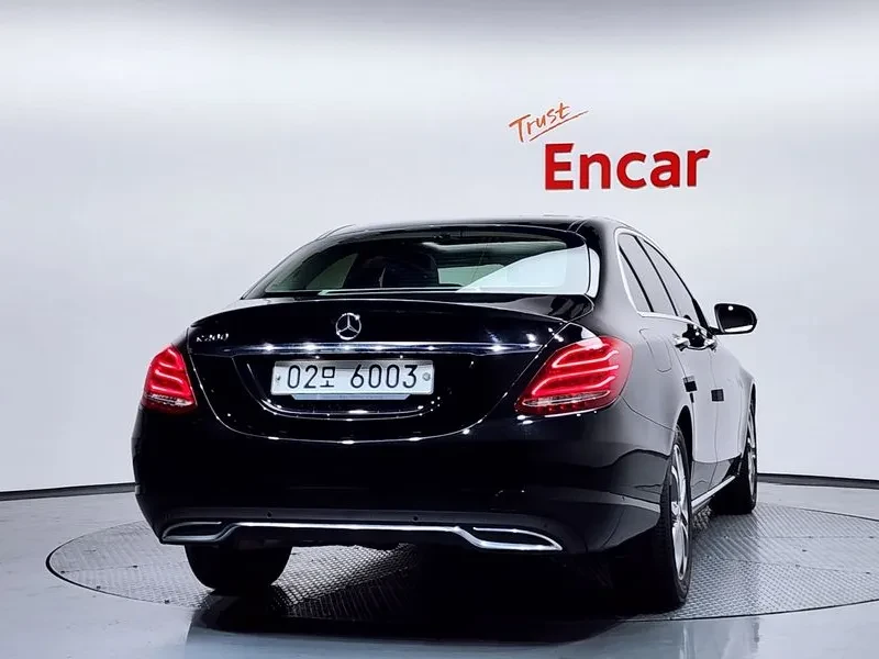 Mercedes-Benz C 200 Avantgarde, снимка 4 - Автомобили и джипове - 55015398