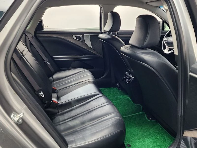 Kia K8 3.5 Automatic, снимка 16 - Автомобили и джипове - 55586382