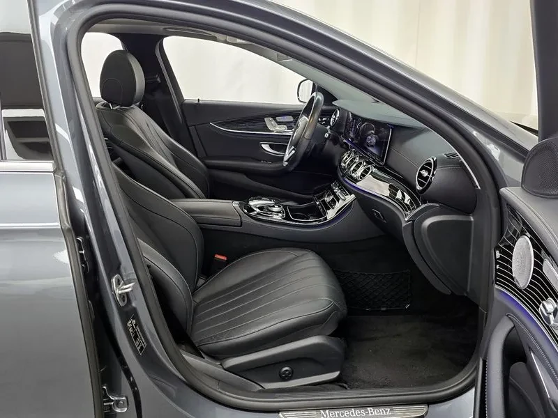 Mercedes-Benz E 450 4Matic Exclusive, снимка 11 - Автомобили и джипове - 55883745