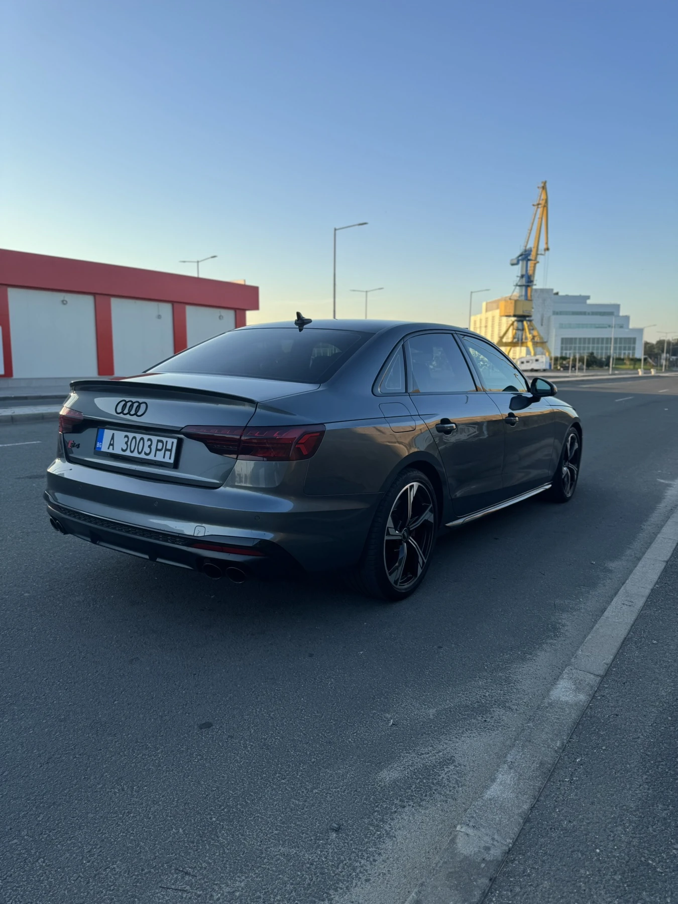 Audi S4  - изображение 6