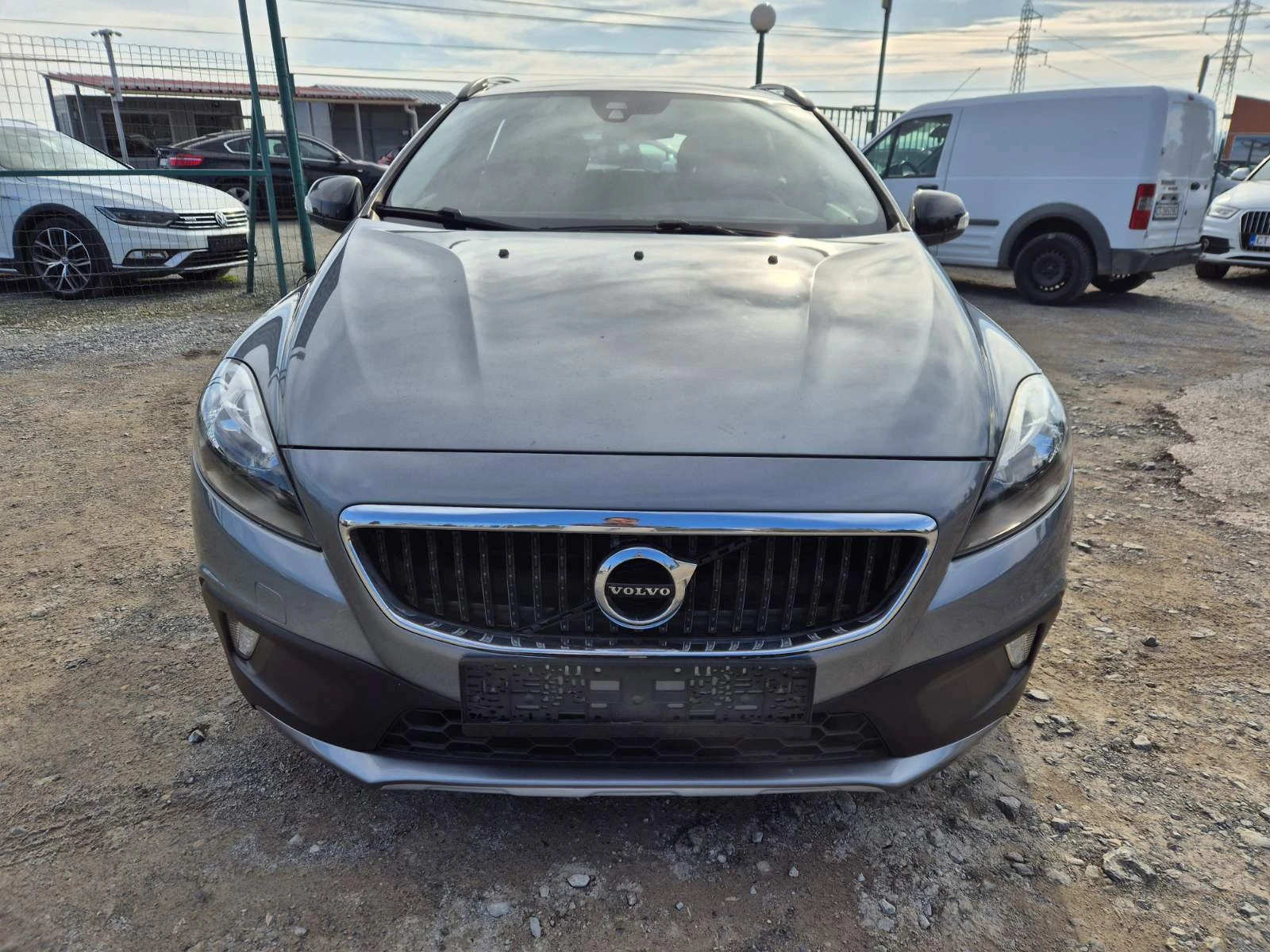 Volvo V40 Cross Country 2.0d Автомат - изображение 8