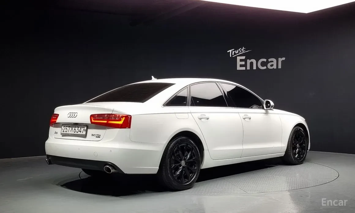 Audi A6 3.0 TDI quattro C7 - изображение 2