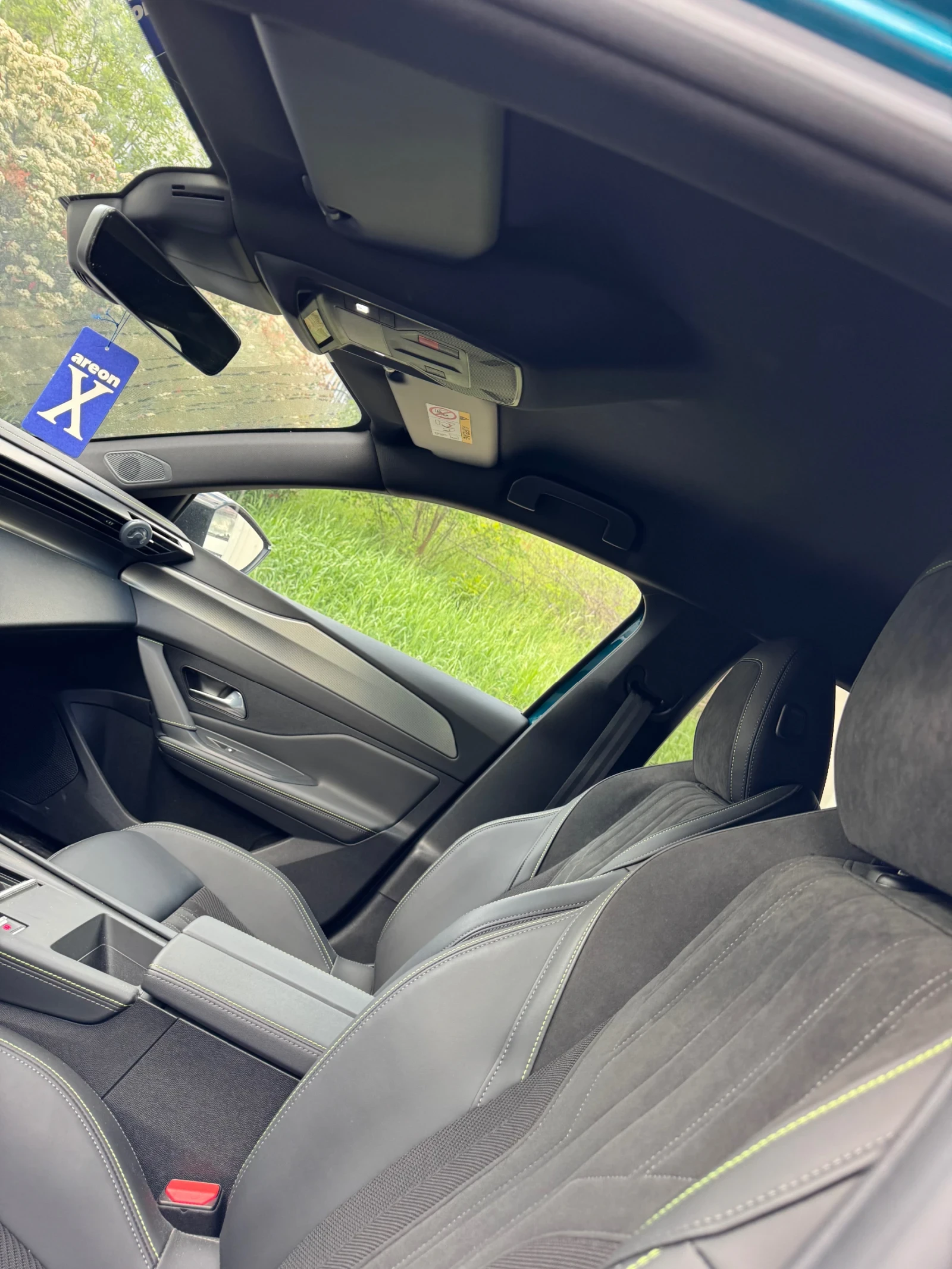 Peugeot 408 Hybrid - изображение 7