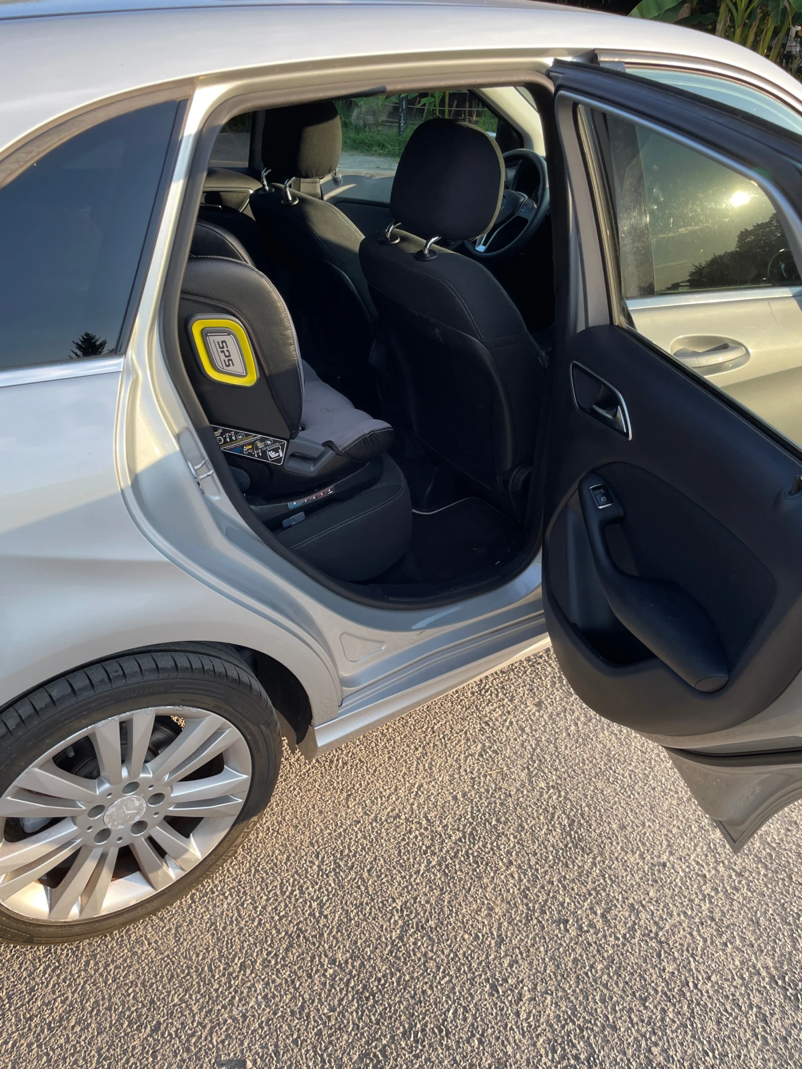 Mercedes-Benz B 200  - изображение 9