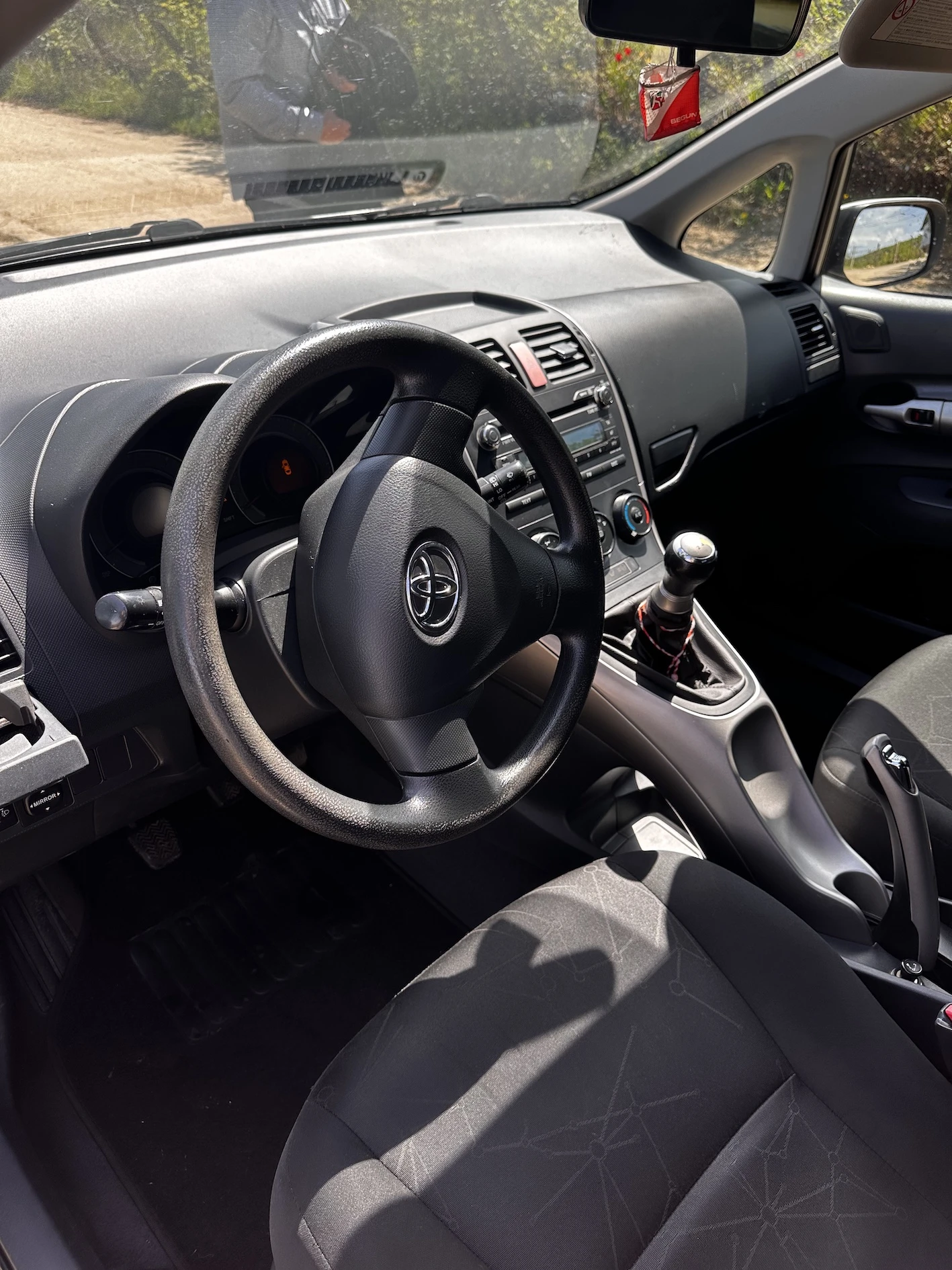 Toyota Auris  - изображение 7
