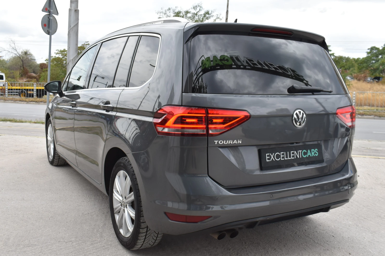 VW Touran 2.0TDI* HIGHLINE*  - изображение 3