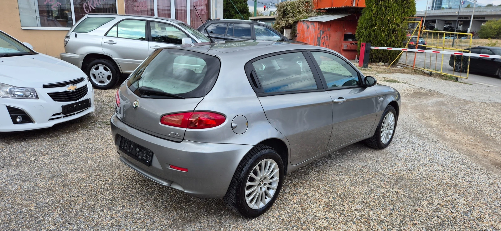 Alfa Romeo 147 1.9 JTD 124000km - изображение 5