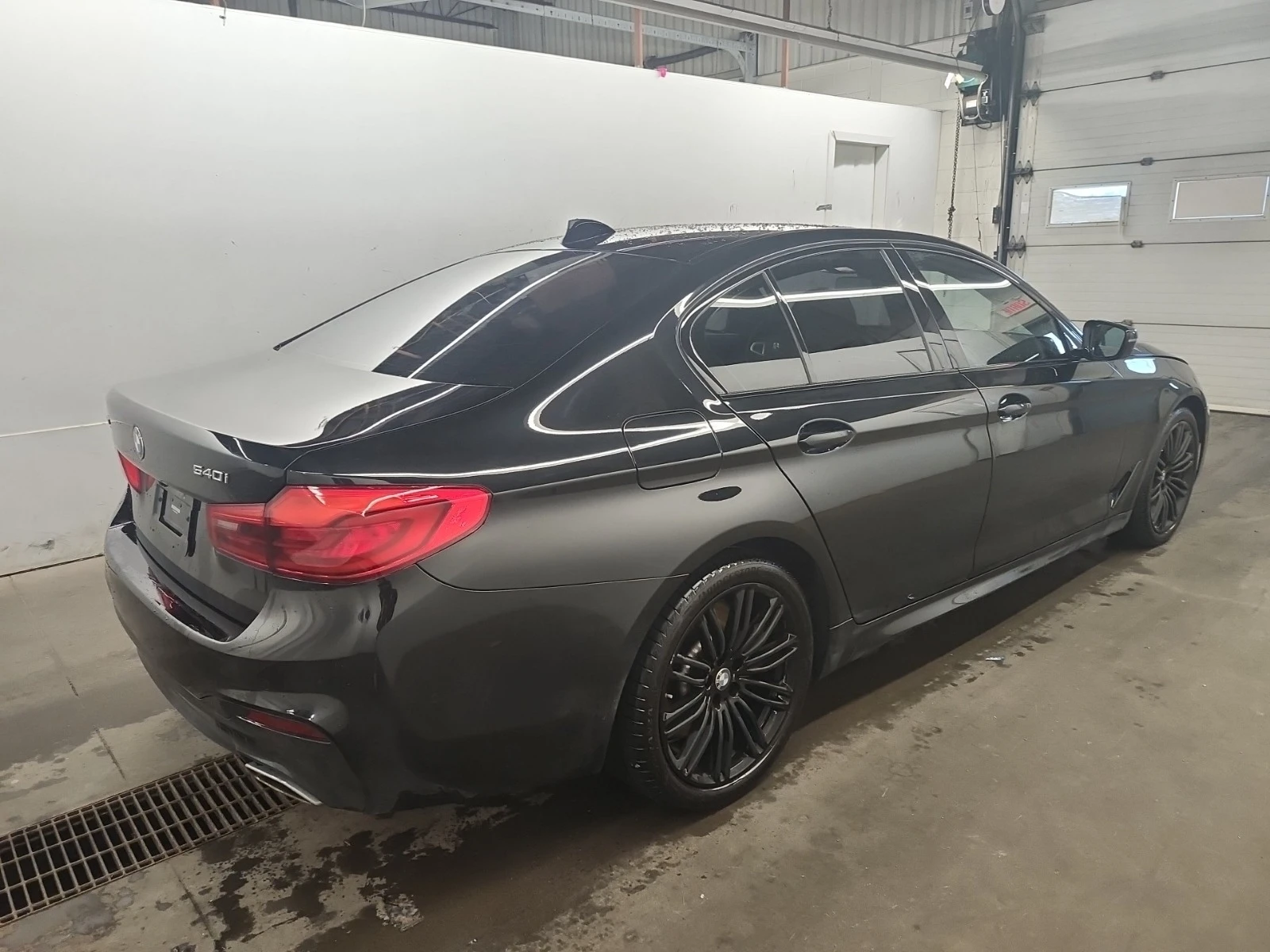 BMW 540 M PACK * * XDRIVE * * CARFAX * * АВТО КРЕДИТ * *  - изображение 3