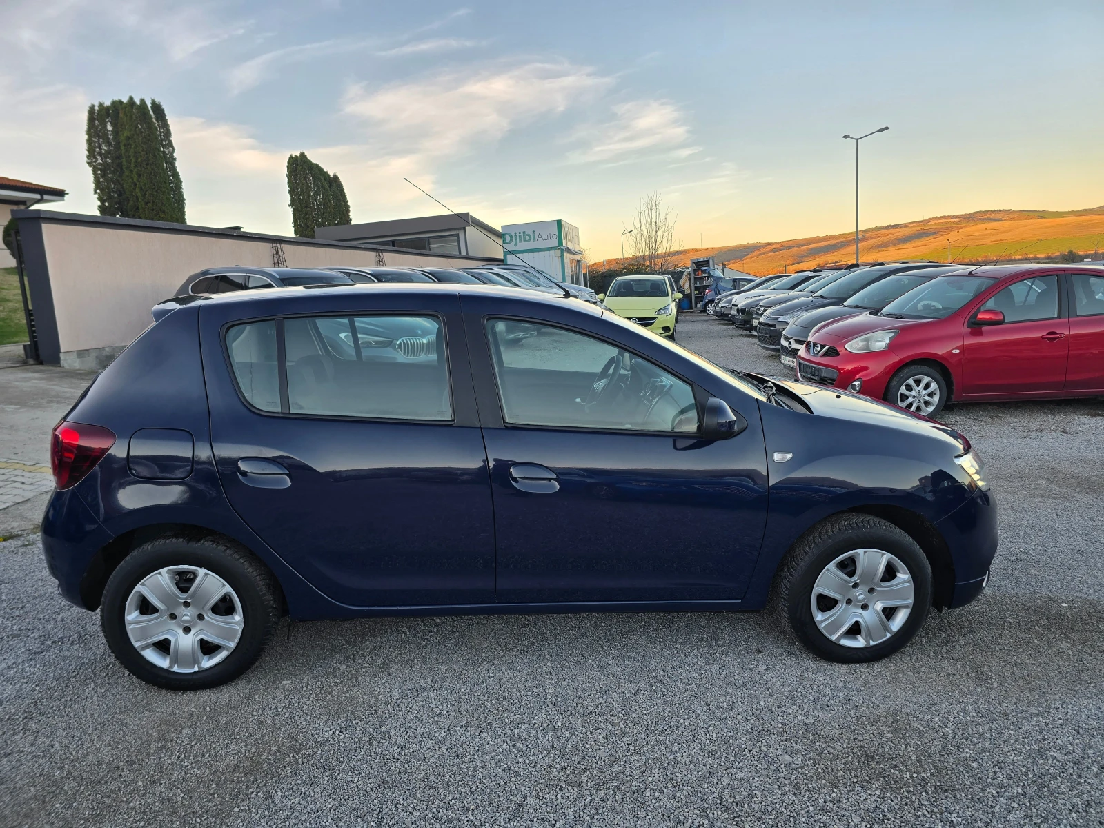 Dacia Sandero 1.0I-74K.C-EURO6B-FACE | Mobile.bg   4