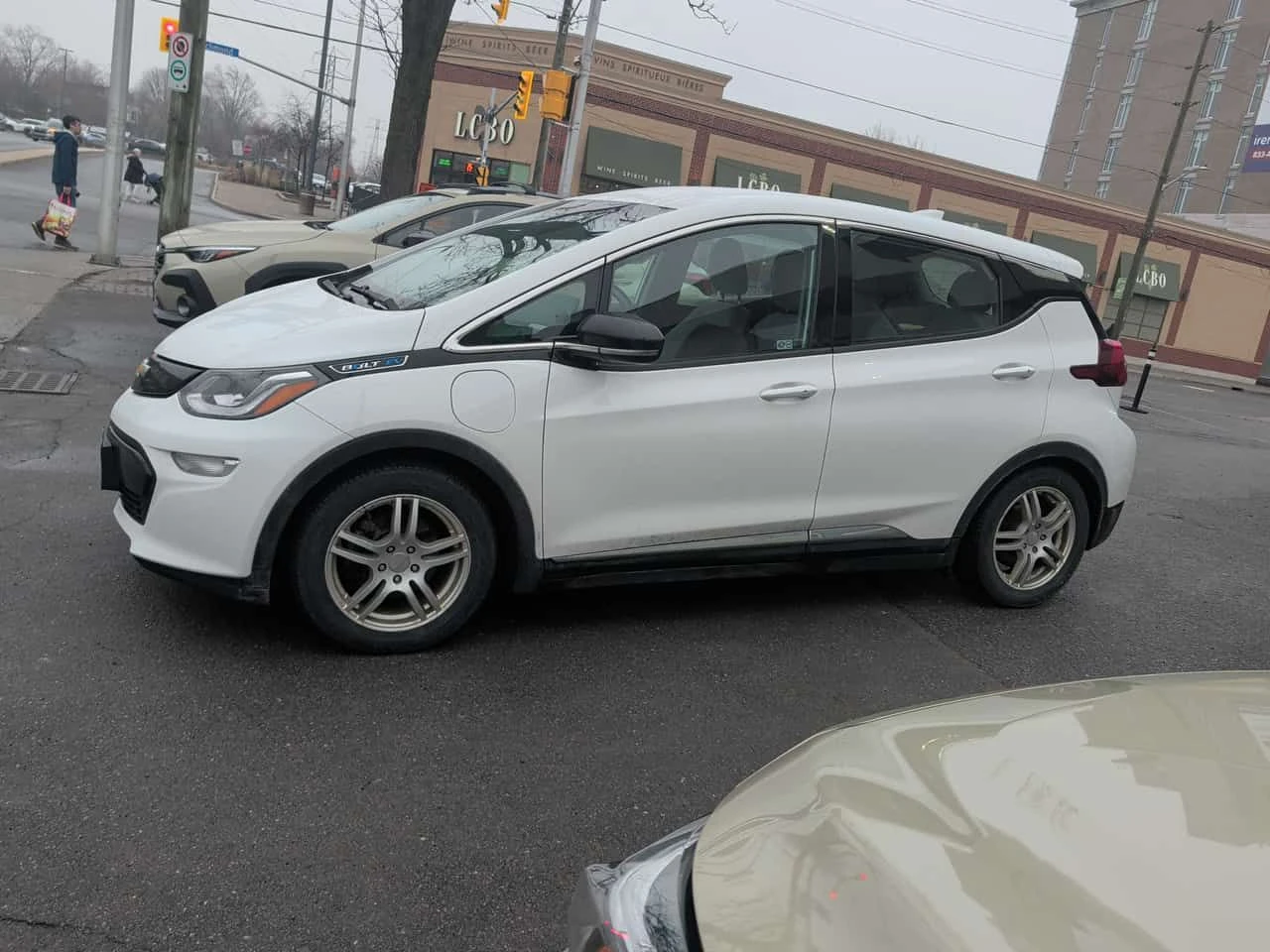Chevrolet Bolt * LT * CARFAX * KEYLESS, снимка 2 - Автомобили и джипове - 54219518