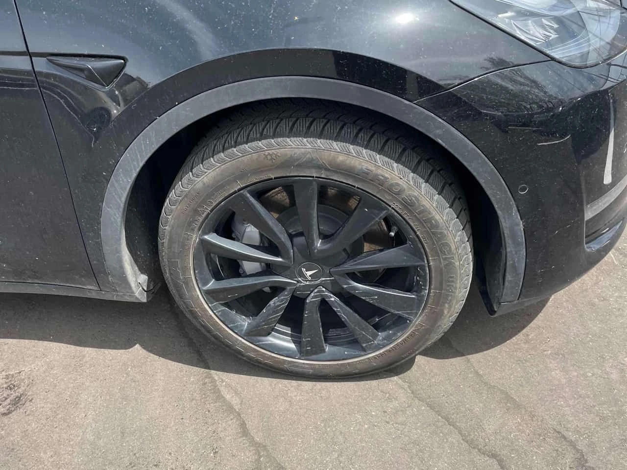 Tesla Model Y Long Range| PANO| KEYLESS| CARFAX| , снимка 6 - Автомобили и джипове - 54628830