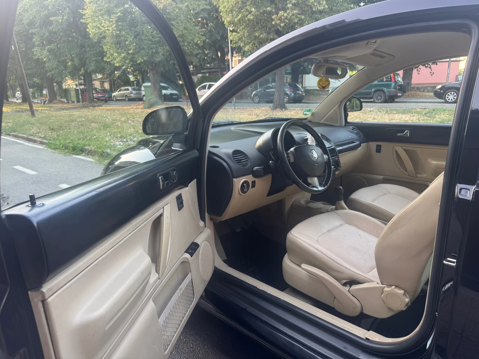 VW New beetle, снимка 14 - Автомобили и джипове - 55091759