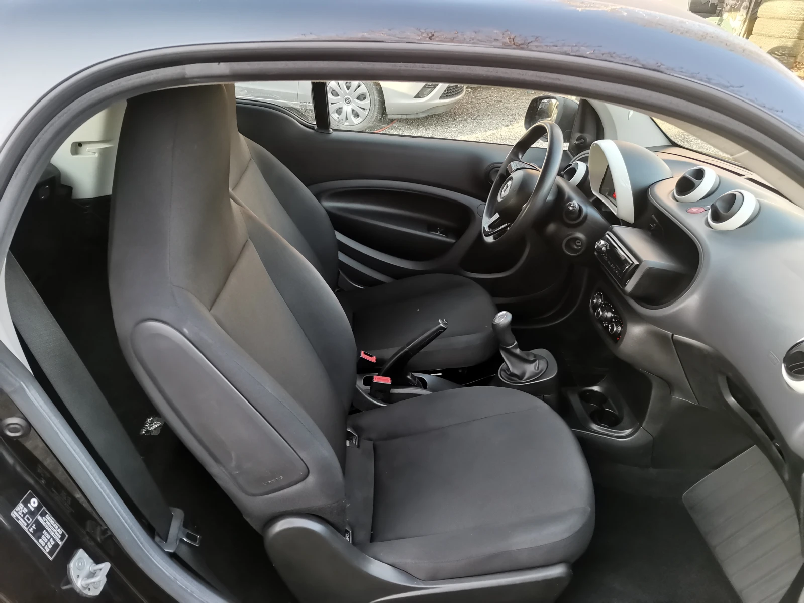 Smart Fortwo 1.0i, снимка 8 - Автомобили и джипове - 55277086