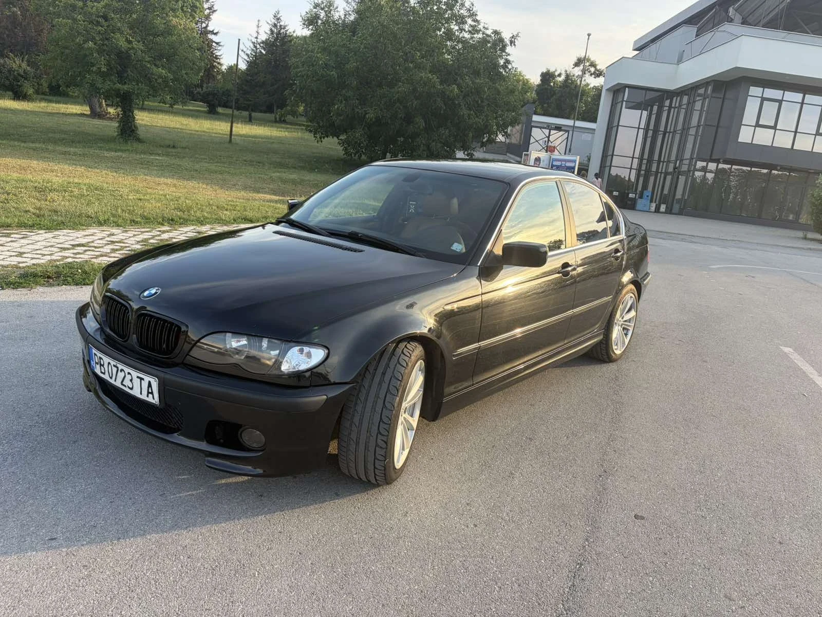BMW 320 2.2-170 коня, снимка 2 - Автомобили и джипове - 55317546