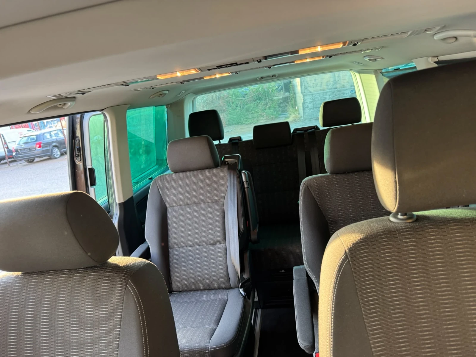VW Multivan, снимка 10 - Автомобили и джипове - 55573773