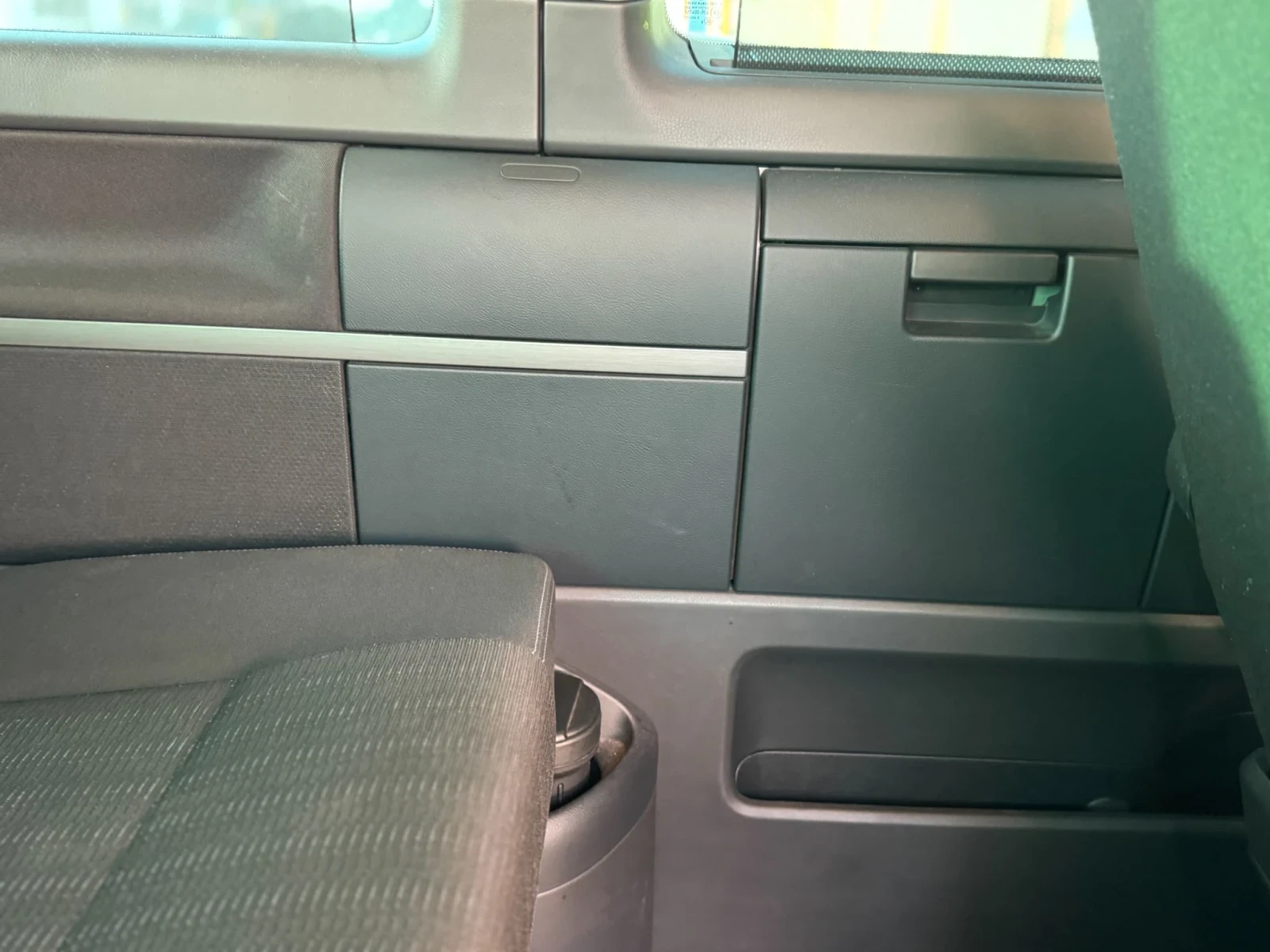 VW Multivan, снимка 14 - Автомобили и джипове - 55573773