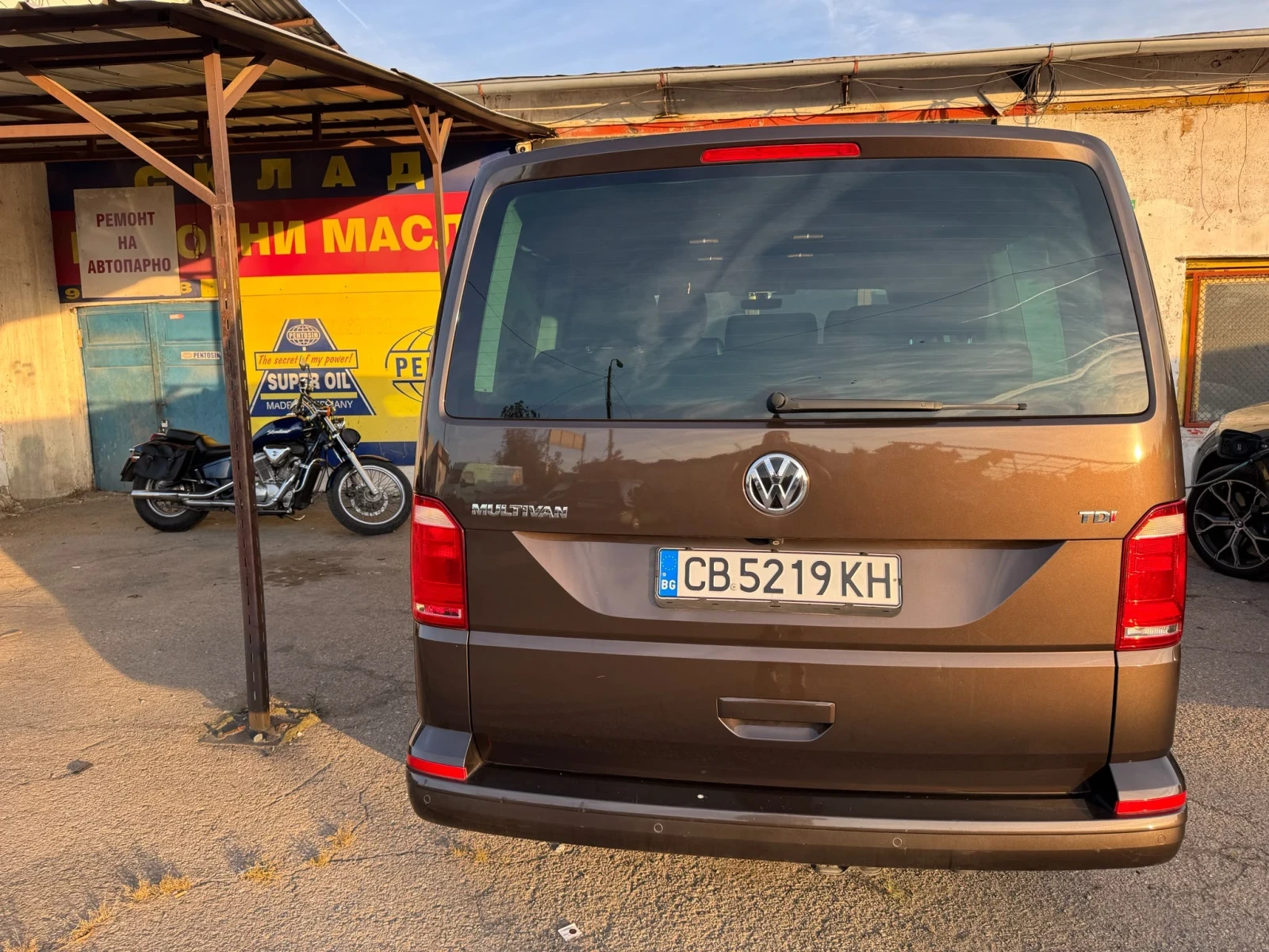 VW Multivan, снимка 2 - Автомобили и джипове - 55573773
