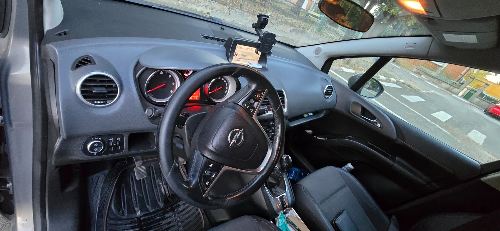 Opel Meriva 1.7 CDTI 130HP ISUZU , снимка 7 - Автомобили и джипове - 56215475